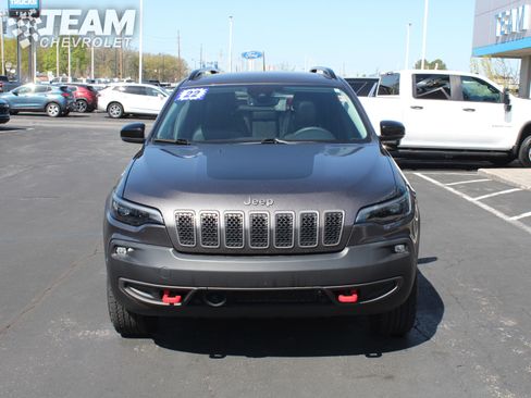 Used 2022 Jeep Cherokee Trailhawk w/ Sun, Sound & Nav Group AWD/4WD image 9