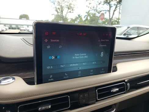 Certified 2024 Lincoln Aviator Reserve image 21