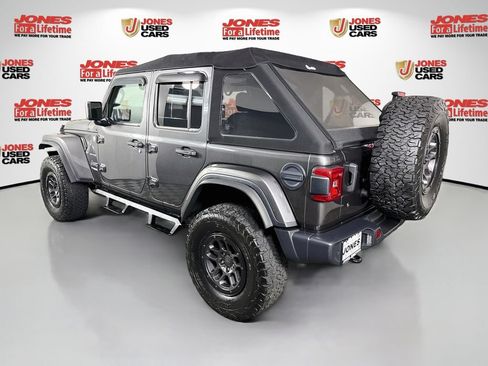 Used 2020 Jeep Wrangler Unlimited Sahara AWD/4WD image 2