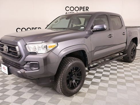 Used 2021 Toyota Tacoma SR w/ SR Convenience Package image 9