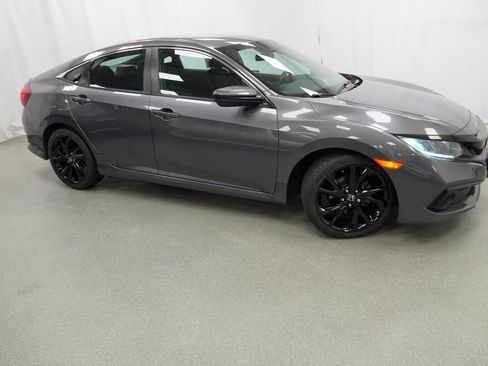 Used 2019 Honda Civic Sport image 9