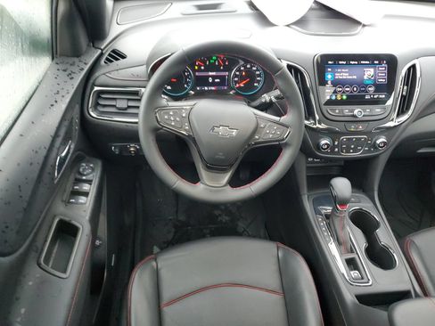 Used 2023 Chevrolet Equinox RS w/ RS Leather Package FWD image 11