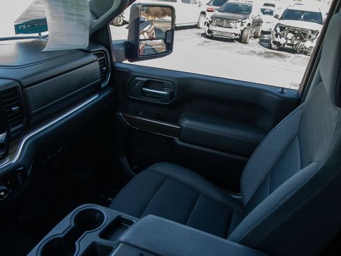 Used 2025 Chevrolet Silverado 2500 LT AWD/4WD image 14