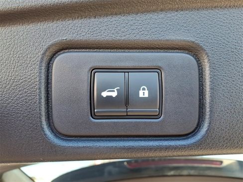 Certified 2023 Nissan Pathfinder SL w/ SL Premium Package image 11