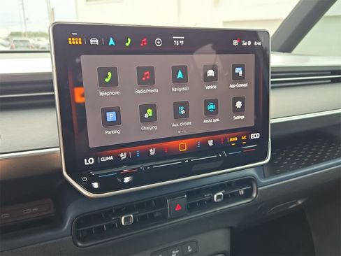 New 2025 Volkswagen ID. Buzz Pro S Plus image 27