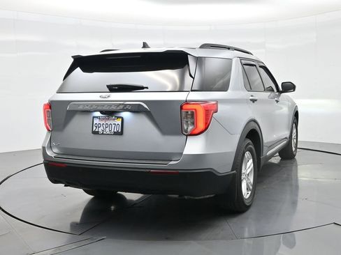 Used 2024 Ford Explorer XLT RWD image 34