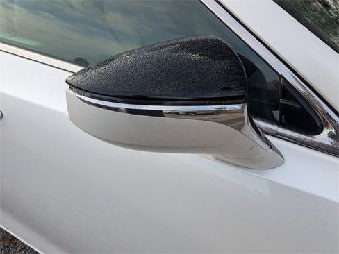 Used 2025 Lexus ES 300h 300h image 12