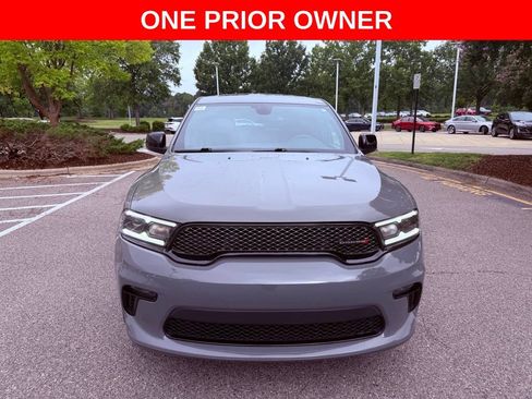 Used 2022 Dodge Durango SXT w/ Blacktop Package AWD/4WD image 2