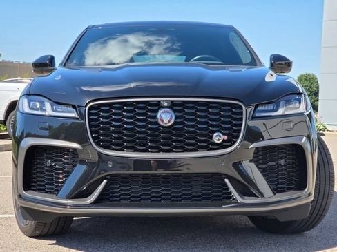 Used 2022 Jaguar F-PACE SVR AWD/4WD image 3