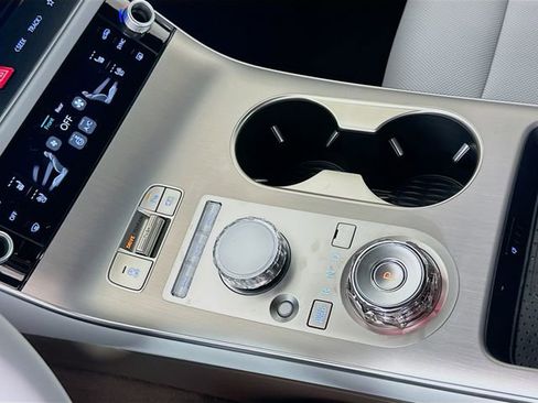 New 2026 Genesis GV70 2.5T Advanced image 15