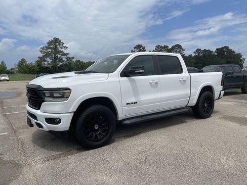 Used 2021 RAM 1500 Laramie AWD/4WD image 4