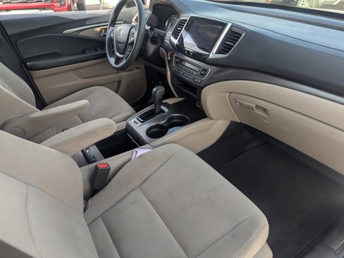 Used 2017 Honda Pilot EX image 14