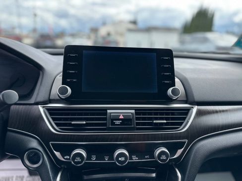 Used 2018 Honda Accord EX-L image 10