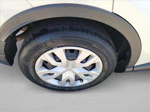 Used 2021 Toyota C-HR LE image 11