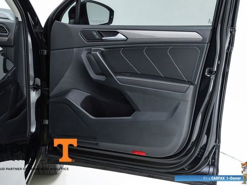 Used 2022 Volkswagen Tiguan SE image 71