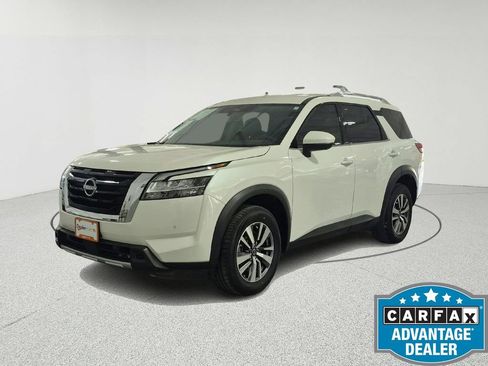 Used 2023 Nissan Pathfinder SL FWD image 30