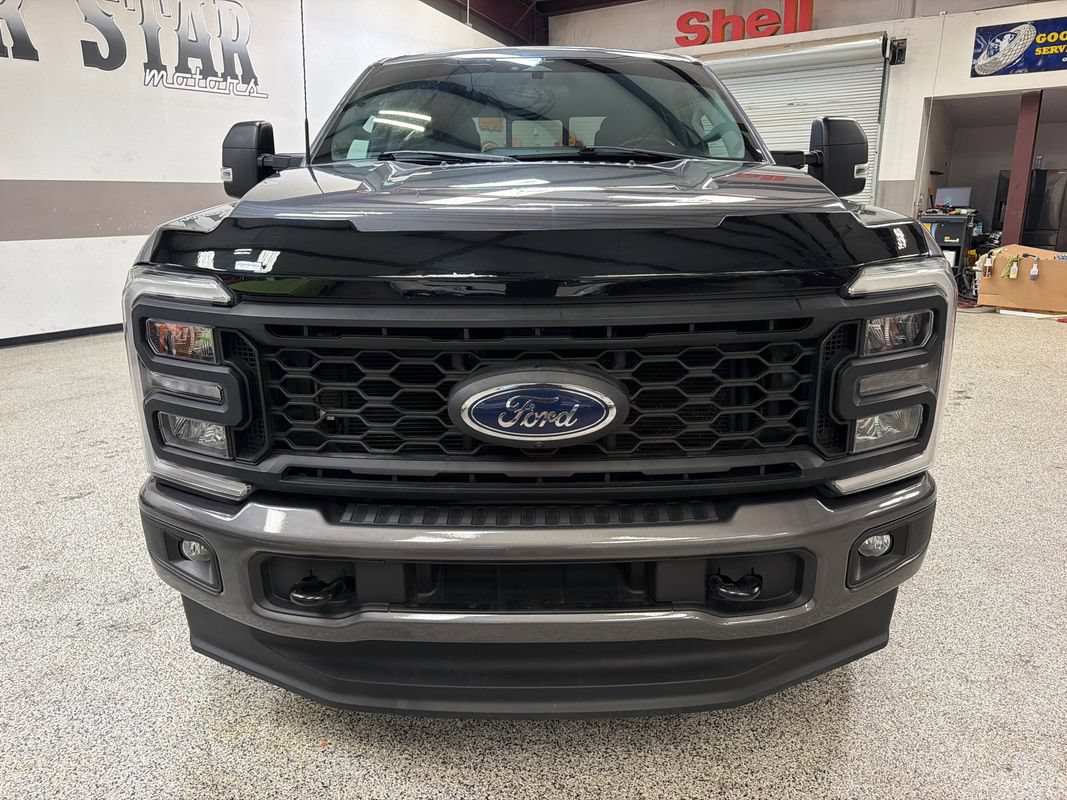Used 2023 Ford F250 XL w/ STX Appearance Package AWD/4WD image 12