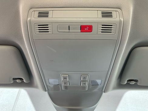 Used 2025 Volkswagen Taos S image 15