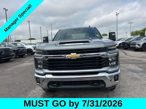 Used 2025 Chevrolet Silverado 2500 LT w/ Convenience Package AWD/4WD image 8