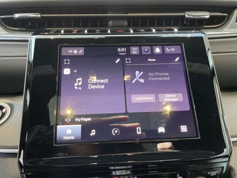 Certified 2025 Jeep Grand Cherokee Laredo X w/ Luxury Tech Group I RWD image 20