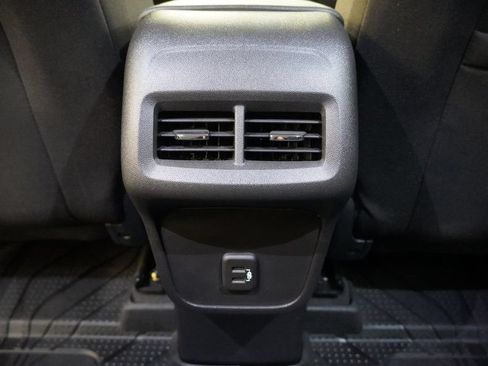 Used 2024 Chevrolet Equinox LT AWD/4WD image 31