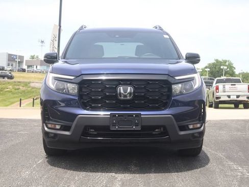 Used 2023 Honda Passport Elite image 3