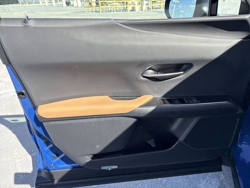 Certified 2025 Lexus UX 300h 300h Premium w/ Cold Area Package image 13