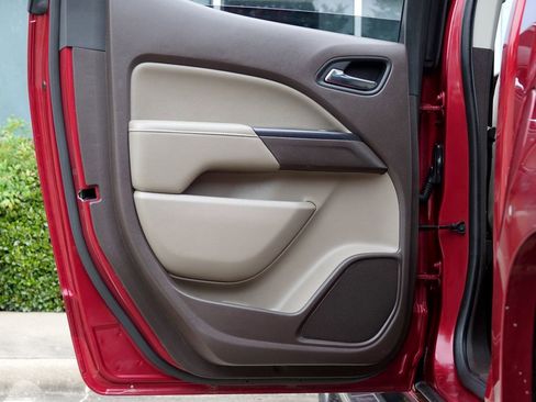 Used 2017 GMC Canyon SLE w/ SLE Convenience Package image 38