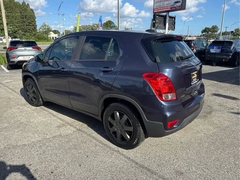 Used 2018 Chevrolet Trax LS FWD image 7