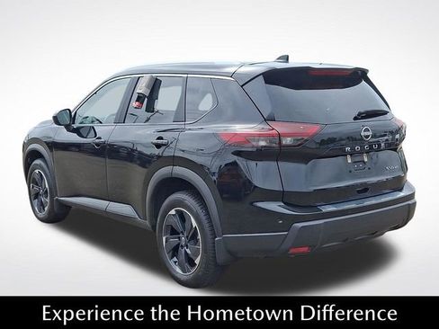 Used 2024 Nissan Rogue SV w/ SV Premium Package AWD/4WD image 4
