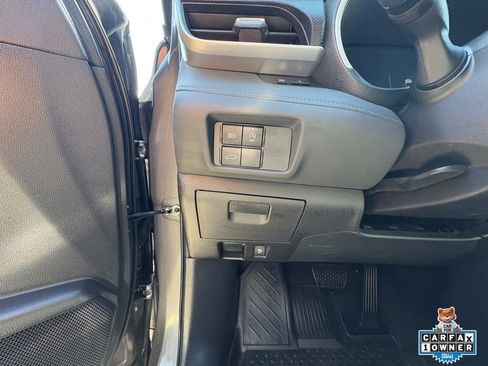 Certified 2025 Toyota Highlander XSE image 16