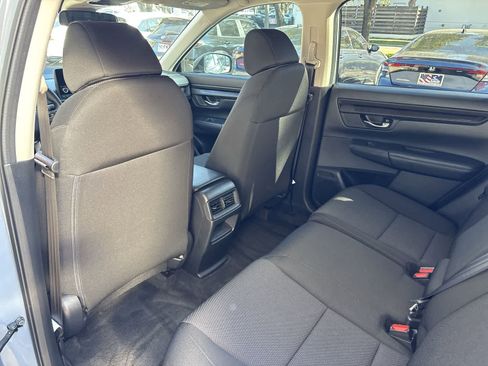 Used 2025 Honda CR-V LX image 11
