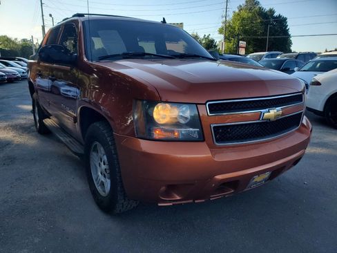 Used 2007 Chevrolet Avalanche LS RWD image 1