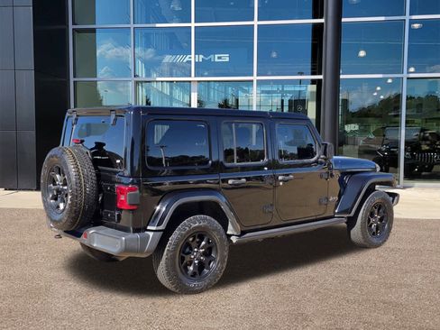 Used 2019 Jeep Wrangler Unlimited Sahara w/ Quick Order Package 24M Moab image 5