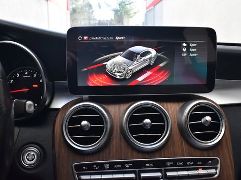 Used 2020 Mercedes-Benz C 300 4MATIC Sedan image 34