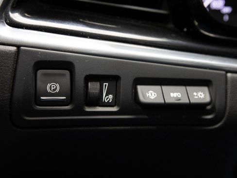 Used 2020 Cadillac XT6 Premium Luxury w/ Platinum Package image 26