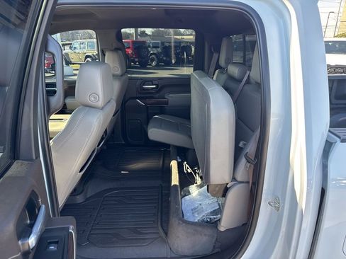 Used 2021 GMC Sierra 3500 SLT w/ SLT Preferred Package image 24