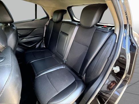 Used 2018 Buick Encore Sport Touring AWD/4WD image 21