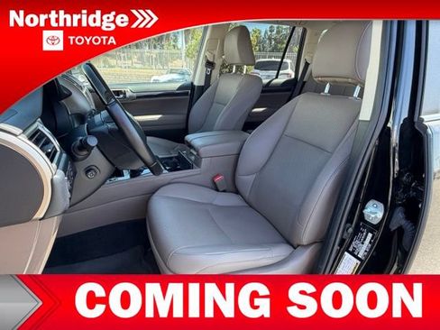Used 2021 Lexus GX 460 Premium w/ Premium Package AWD/4WD image 6