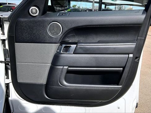 Used 2017 Land Rover Range Rover Sport HSE image 21