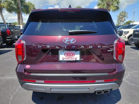 Used 2023 Hyundai Palisade Limited AWD/4WD image 5