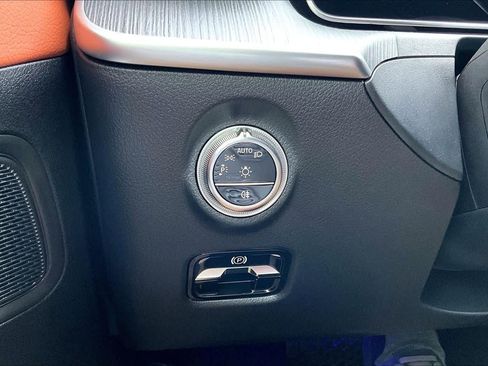 New 2026 Mercedes-Benz C 300 Sedan image 13