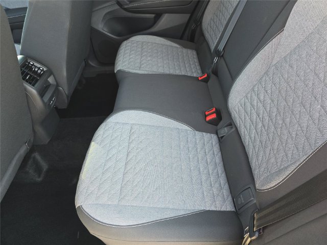 Used 2026 Volkswagen Tiguan S FWD image 12