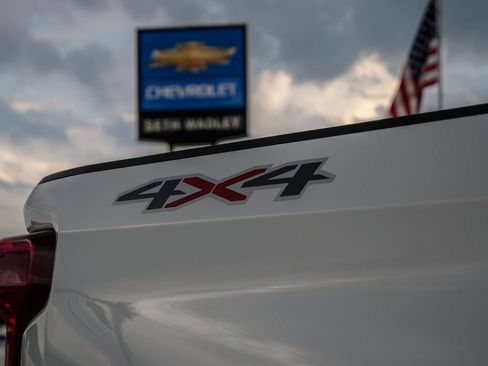 Used 2026 Chevrolet Silverado 1500 LT AWD/4WD image 10
