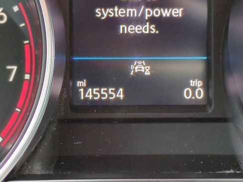 Used 2021 Volkswagen Tiguan SE R-Line image 27