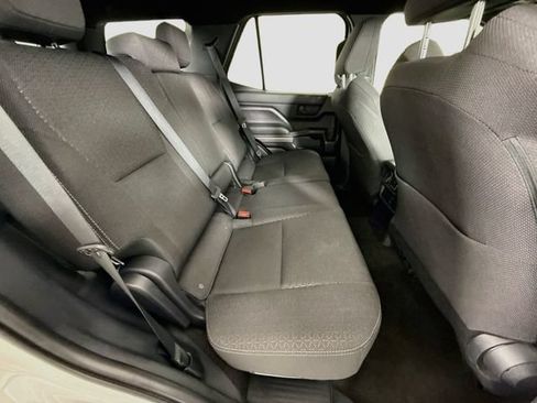 Certified 2025 Toyota 4Runner SR5 AWD/4WD image 27