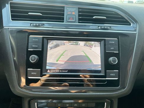 Used 2021 Volkswagen Tiguan S FWD image 18
