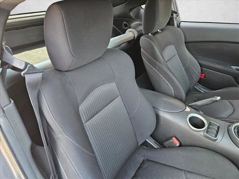 Used 2016 Nissan 370Z Coupe RWD image 20