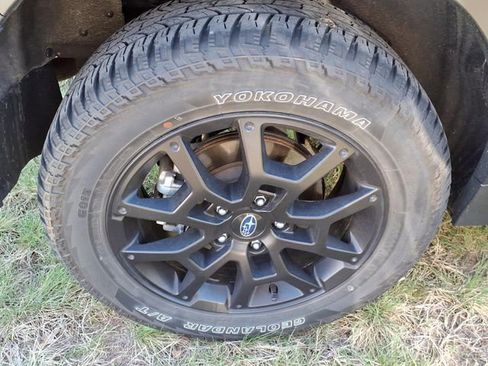 Used 2024 Subaru Crosstrek 2.5i Wilderness w/ Wilderness Package AWD/4WD image 11