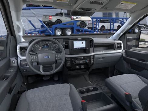 New 2026 Ford F250 4x4 Regular Cab Super Duty image 9